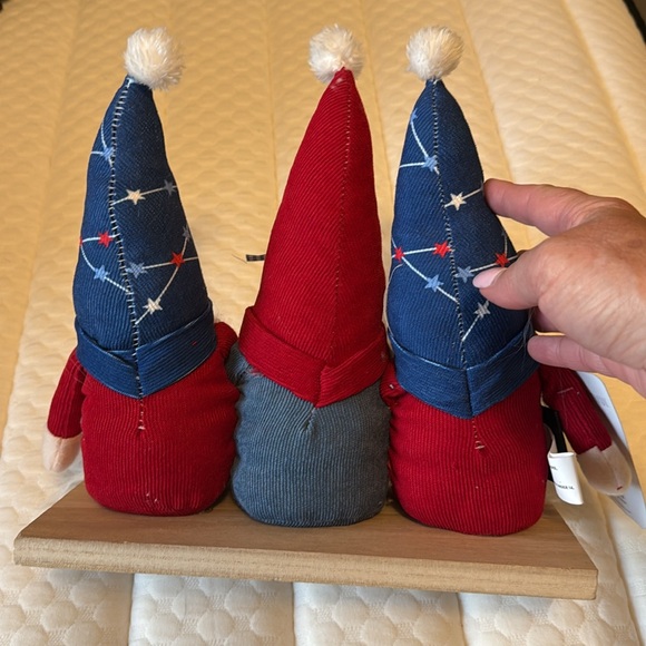 Rae Dunn Patriotic Gnome Trio 11” x 11” - Picture 5 of 8